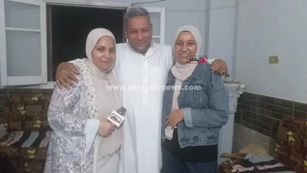 الطالبة إنجي أحمدين، الثانية على محافظة كفر الشيخ بالدبلومات الفنية وأسرتها