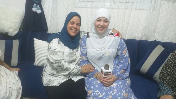 الطالبة بسمة شعير، التاسعة على كفر الشيخ بالدبلومات الفنية وأسرتها 