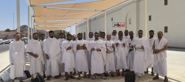 شباب حائل بالمملكة يؤدون العمرة عن ضحايا حادث الدائري الإثليمي