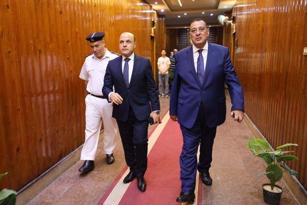 محافظ كفرالشيخ يهنئ «اللواء إيهاب عطية» مدير الأمن بتجديد الثقة 