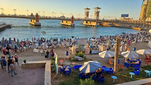منع نزول شواطئ الإسكندرية بعد الموعد المحدد