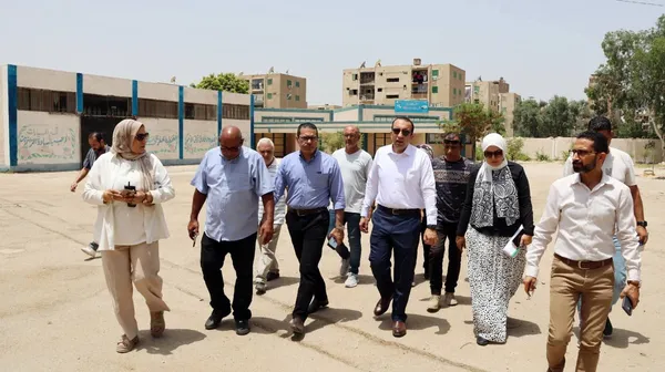 نائب محافظ الإسماعيلية يتفقد لجان الانتخابات 