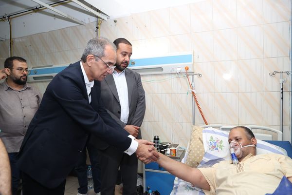 وزير الاتصالات