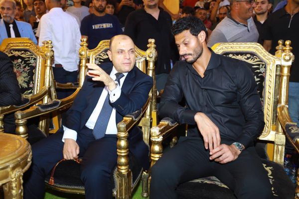 محافظ كفرالشيخ يقدم واجب العزاء في وفاة والد الكابتن «محمد الشناوي
