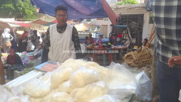 أحمد، بائع معجنات 