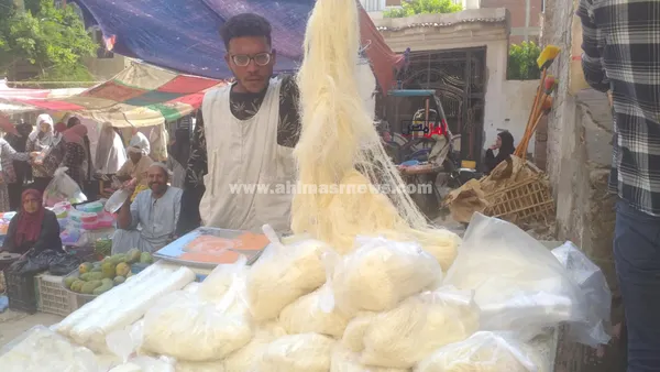 أحمد، بائع معجنات 