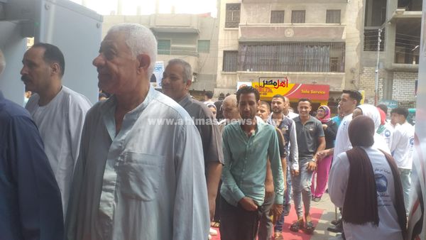 إقبال كبير من المواطنين على لجان الانتخابات 
