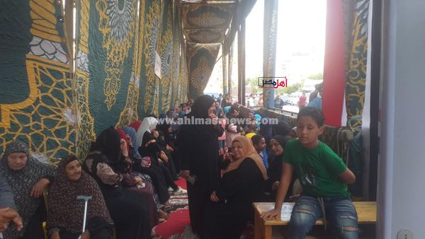 إقبال كبير من المواطنين على لجان الانتخابات 
