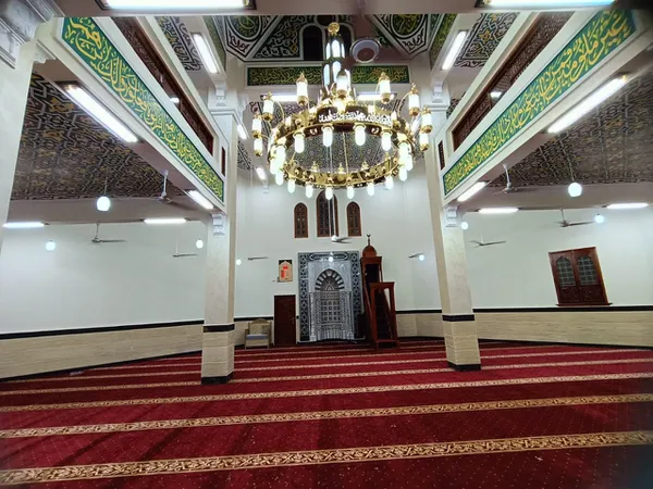 جانب من الافتتاح 