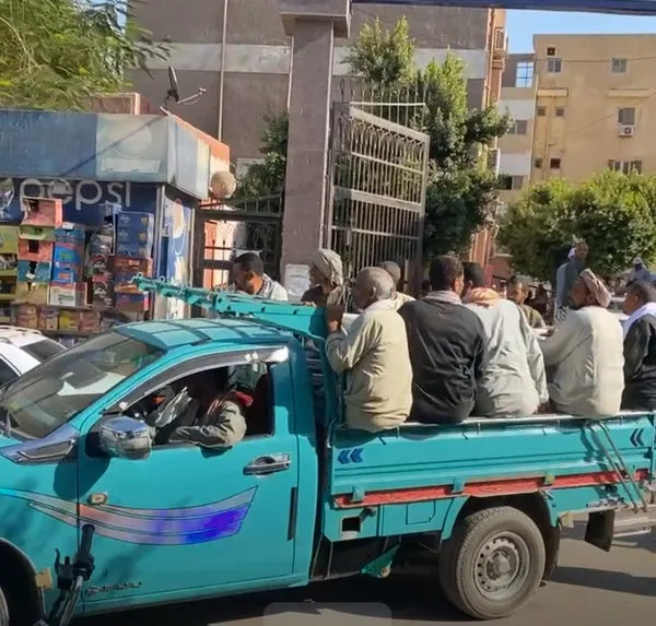 جانب من خروج الجثامين 