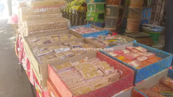 حلوى المولد بأسواق كفر الشيخ