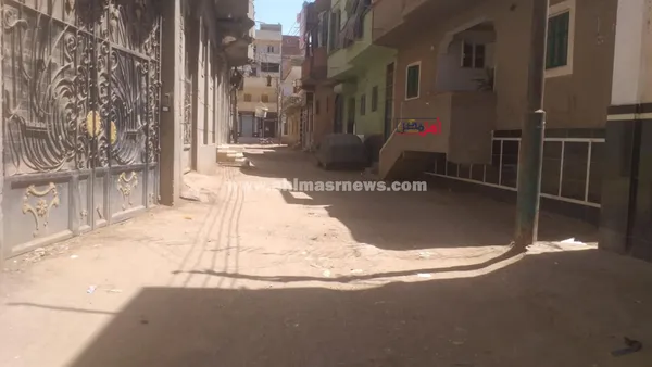 خلو الشوارع من المواطنين بسبب حرارة الجو 