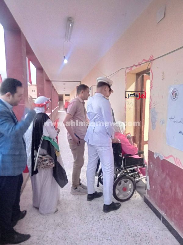 راندا فتاة ذوي الهمم تشارك في الانتخابات 