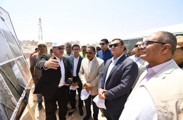 زيارة وزير الاسكان لمطروح 