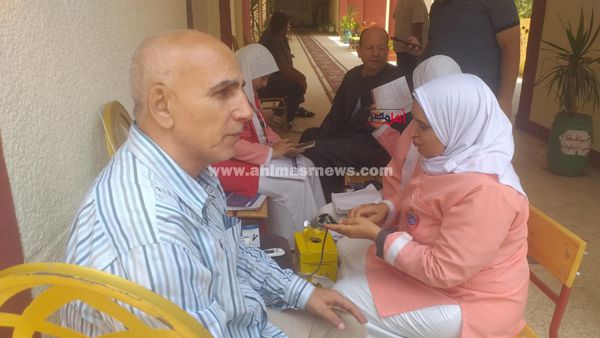 مبادرة 100 صحة تقدم خدماتها للناخبين بلجان كفر الشيخ  