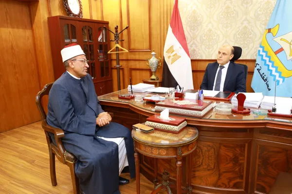 محافظ كفر الشيخ يبحث مع رئيس المنطقة الأزهريّة الجديد ملف التعليم الأزهرى وتعزيز دور الأزهر في التوعية المجتمعية