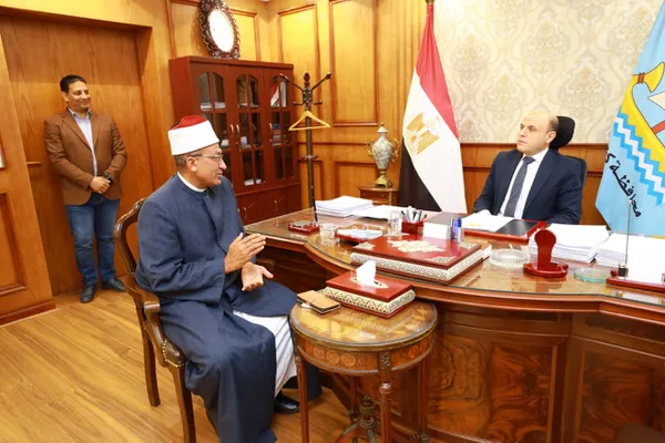 محافظ كفر الشيخ يبحث مع رئيس المنطقة الأزهريّة الجديد ملف التعليم الأزهرى وتعزيز دور الأزهر في التوعية المجتمعية