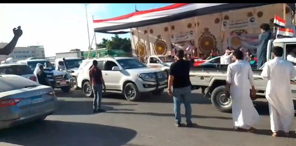 مسيرات بالسيارات بالعلمين 