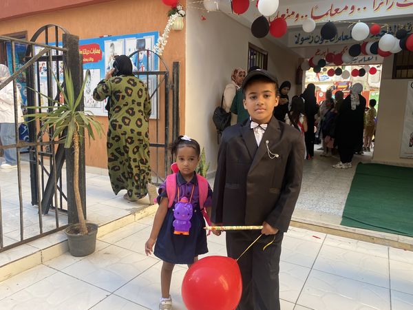 بعلم مصر طلاب المدارس ببورسعيد تستعد للعام الدراسي الجديد