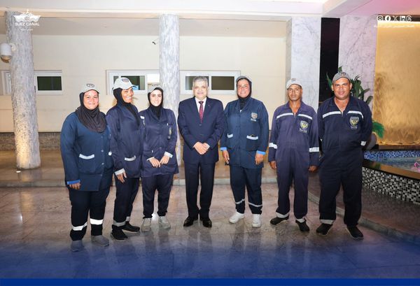 جانب من تكريم المرشدين بقناة السويس