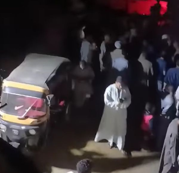 جانب من سقوط السيارة