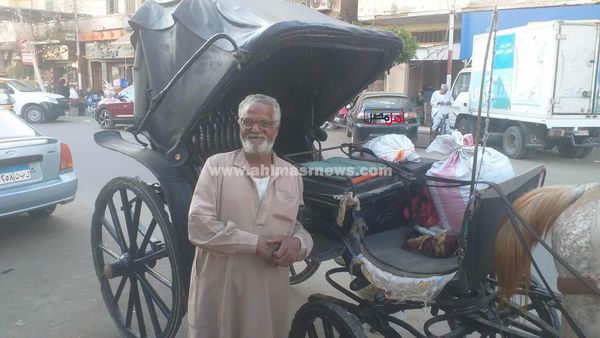 عم قطب، سائق حنطور