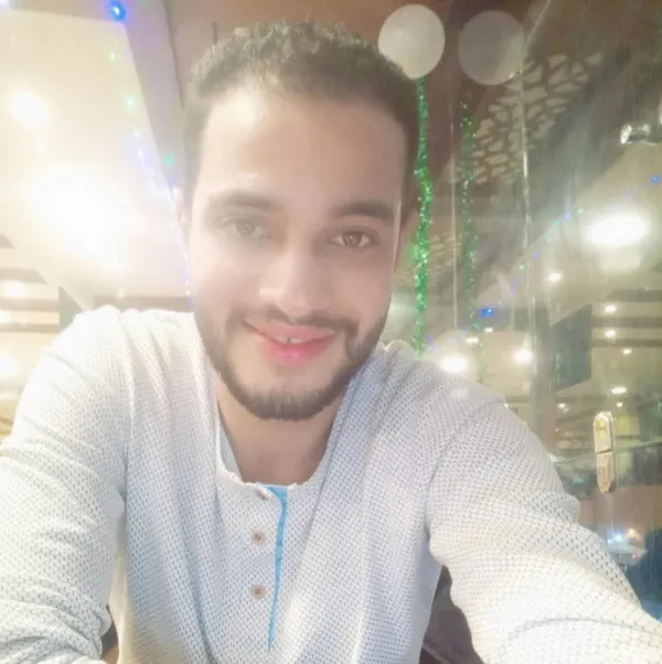الشاب المتوفى 
