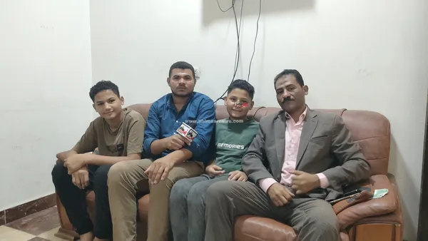 تامر وأولاده مع مراسل الإسماعيلية  