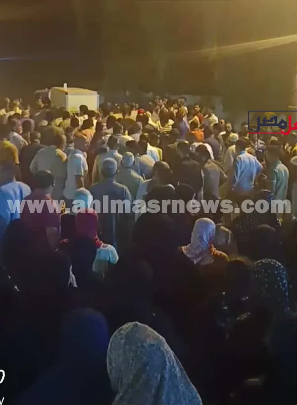 جانب من تشييع جثمان الصغيرين 