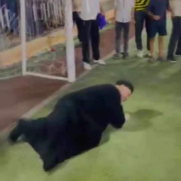 جانب من لعب مطران ملوي كرة القدم 