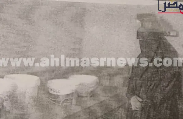 لحظة تمثيل المتهمة في إنهاء حياة زوجها واطفالة السته بالمنيا 