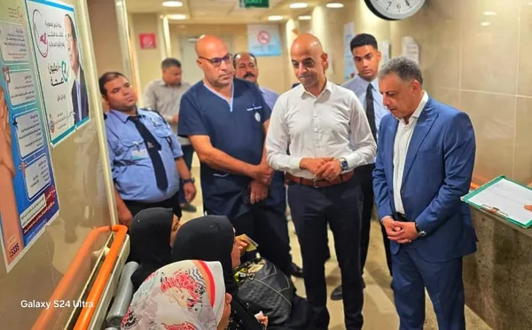محافظ الإسماعيلية  في جولات مفاجأة للمجمع الطبي 