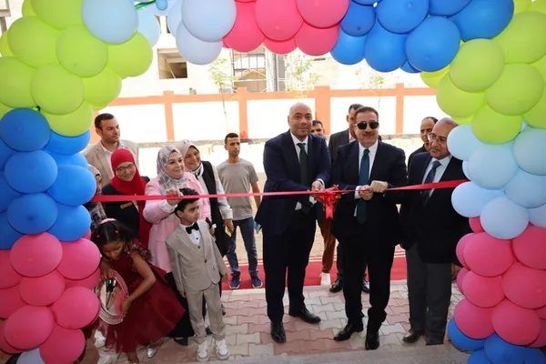 محافظ المنوفية يفتتح مدرسه