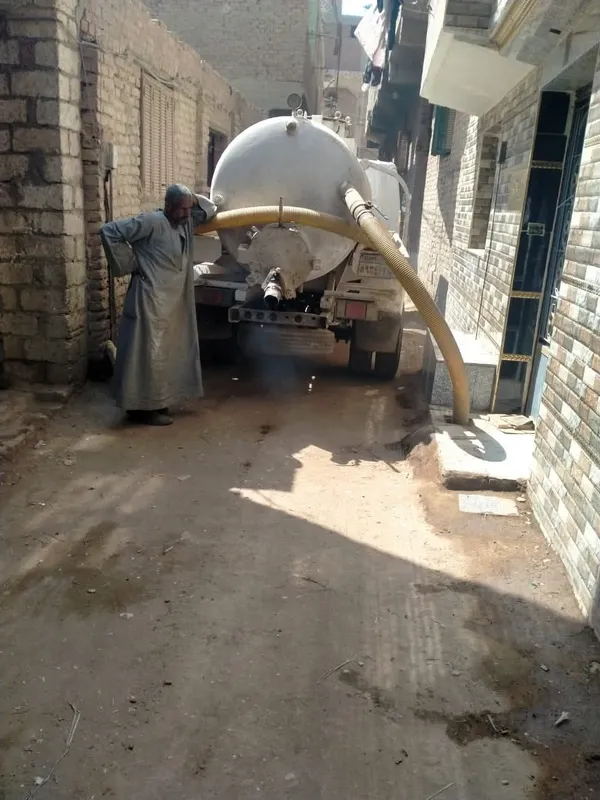 من داخل قرية قمن العروس 