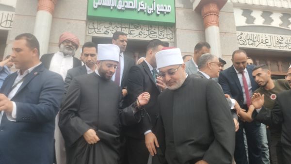 الدكتور أسامة الازهري بالإسماعيلية