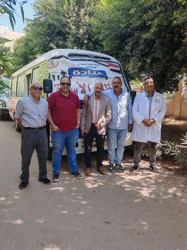 جانب من القافلة الطبية