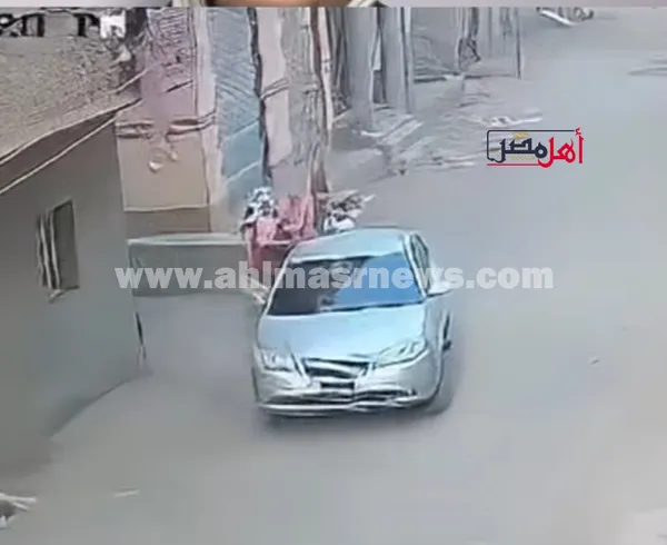 الطفلة 