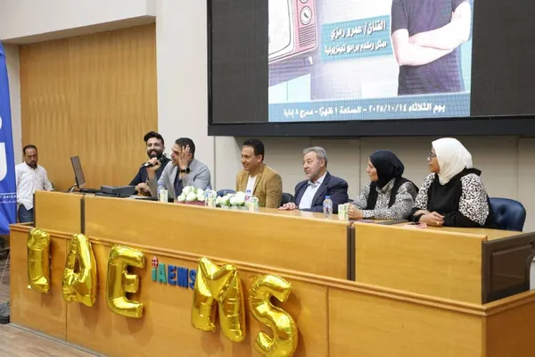 الفنان عمرو رمزي في الأكاديمية العربية للفنون
