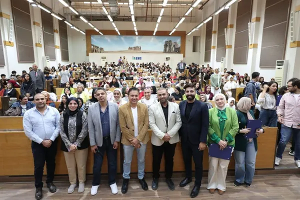 الفنان عمرو رمزي في الأكاديمية العربية للفنون