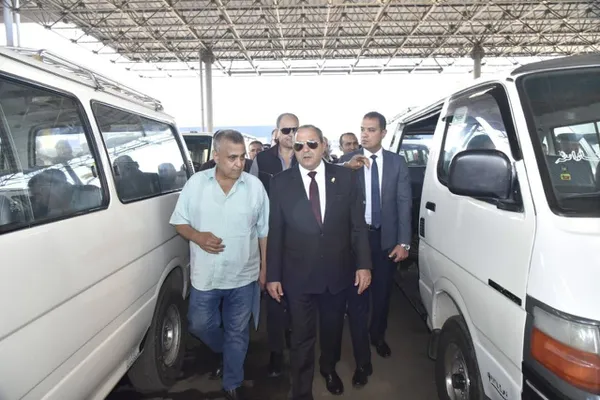 بالإلتزام بتعريفة الركوب الجديدة المحددة 
