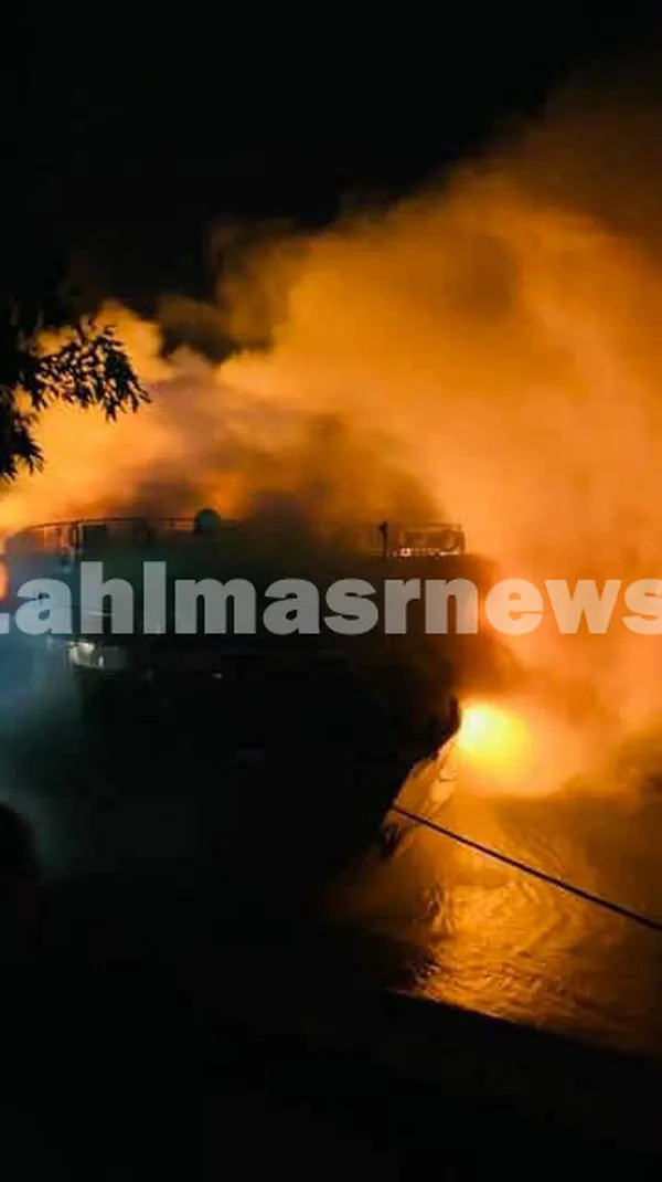 جانب من الحريق