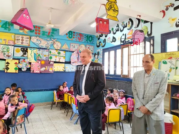 جولة وكيل تعليمية قنا بنقادة 