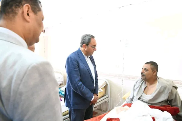 زيارة المحافظ
