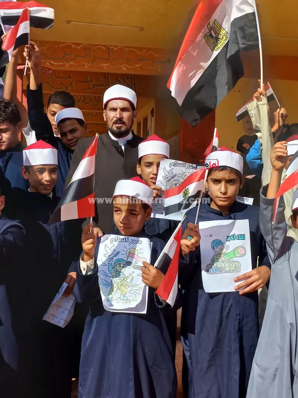 طلاب معهد خاطر الإعدادي ببيلا في كفر الشيخ يحتفلون بذكرى نصر أكتوبر 