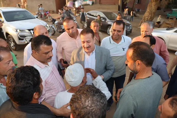 محافظ المنوفية يزور الأراضي الغارقة 