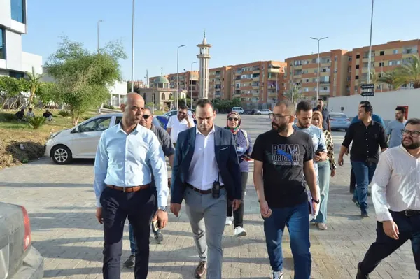 مدير جانب من مرور فرع هيئة الرعاية الصحية لمجمع الإسماعيلية الطبي 