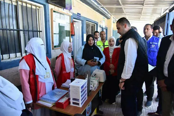 نائب وزير الصحة يبحث تطوير المنشآت الطبية بشمال سيناء .. ويتفقد مستشفى الشيخ زويد