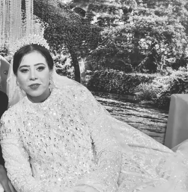 الزوجة المتوفاه