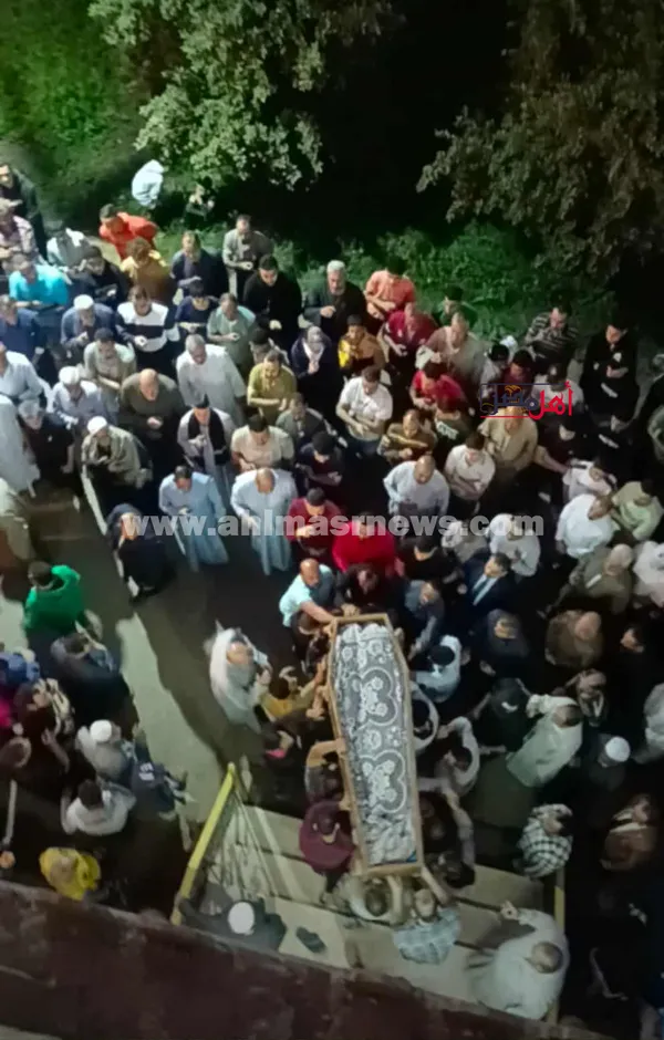 تشييع جثمان الزوجه