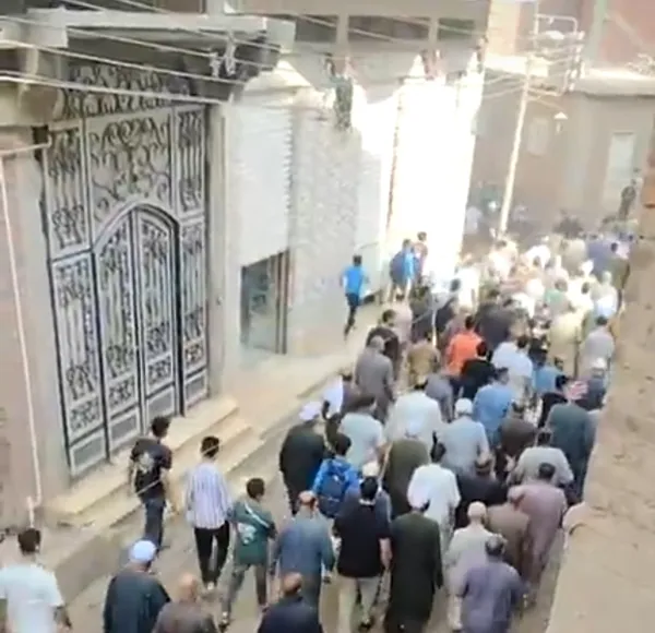 جانب من الجنازة 